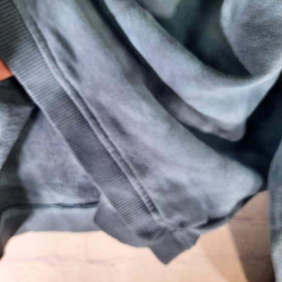 American Eagle Tie Dye Turtleneck Cropped Sweatshirt - Picture 11 of 12